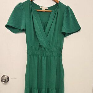 Monteau Los Angeles Green Maxi Dress Smocked Waist V-Neck Size Small